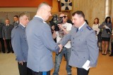 Policjanci z Opoczna, ktorzy ratowali dzieci przez telefon, docenieni przez komendanta w Łodzi