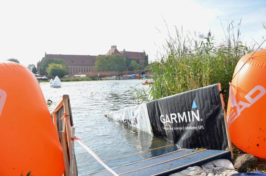 Niedziela na Castle Triathlon Malbork 2018 [ZDJĘCIA cz. 1]. Zawodnicy półironmana podczas rywalizacji w Nogacie