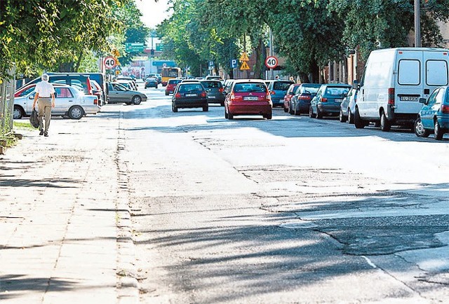 Nowy asfalt pojawi sięm.in. na ul. Karolewskiej.