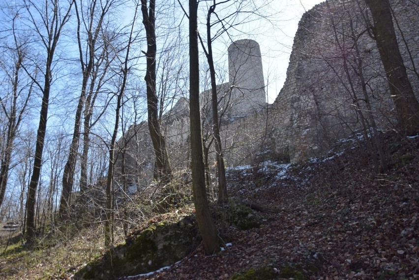 Zamek Pilcza w Smoleniu i piękny rezerwat