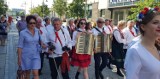 Barwny korowód finalistów Ogólnopolskiego Festiwalu Kultury Ludowej „Jawor u Źródeł Kultury” przeszedł przez Kielce 