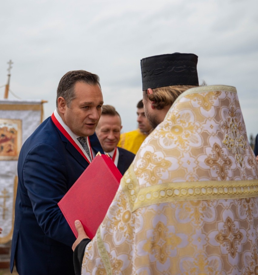 Starosta i wicestarosta z Orderami Świętej Równej Apostołom Marii Magdaleny