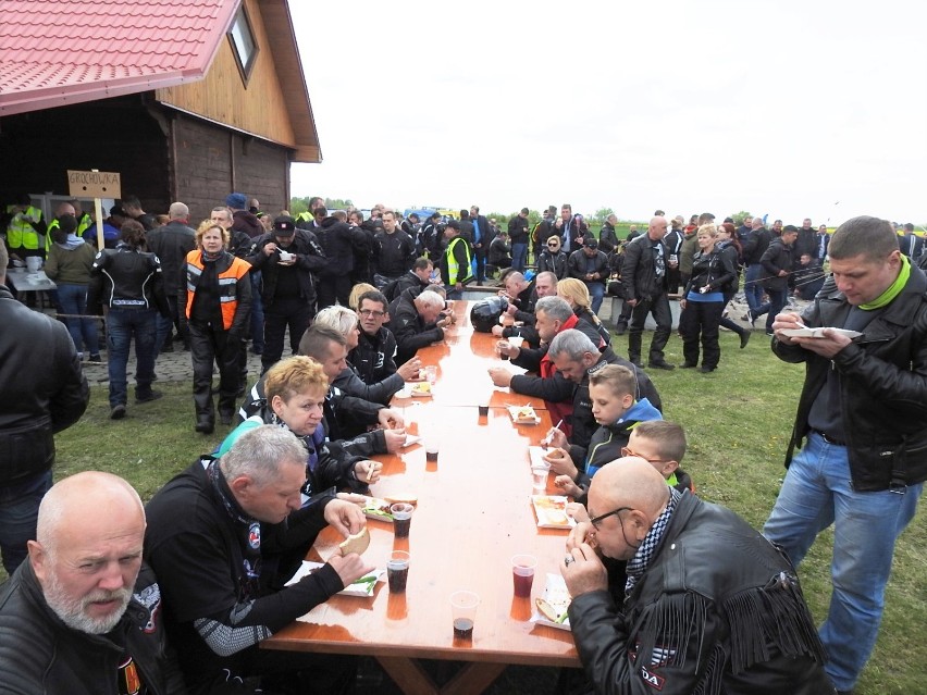 Ryczące motocykle na otwarciu sezonu motocyklowego w Bielsku Podlaskim 