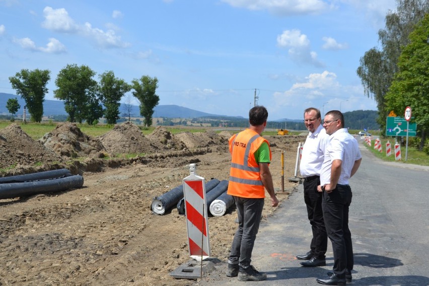 Rozpoczęli przebudowę drogi do strefy ekonomicznej (ZDJĘCIA)