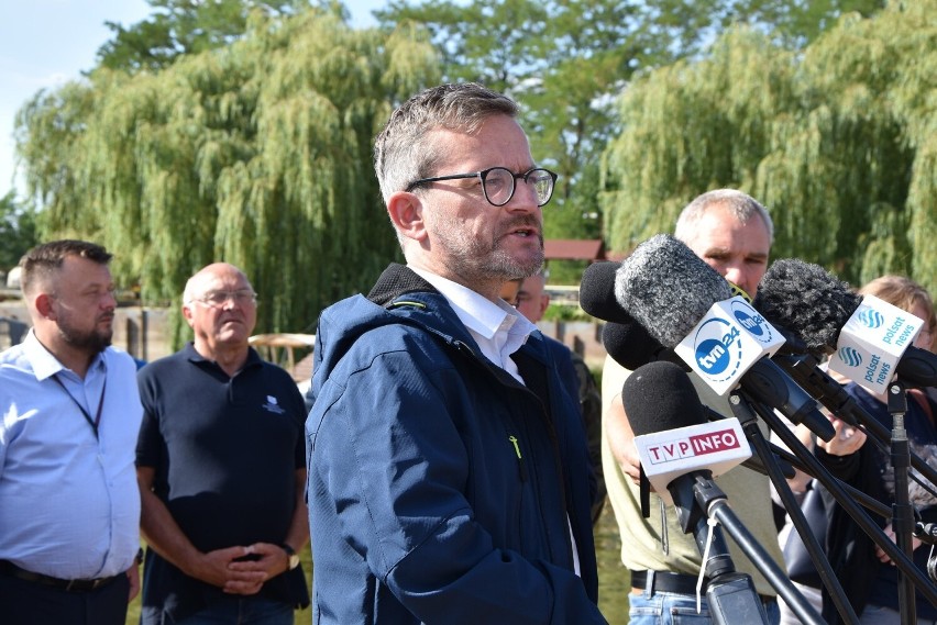 Konferencja prasowa nad Odrą w Cigacicach na temat...