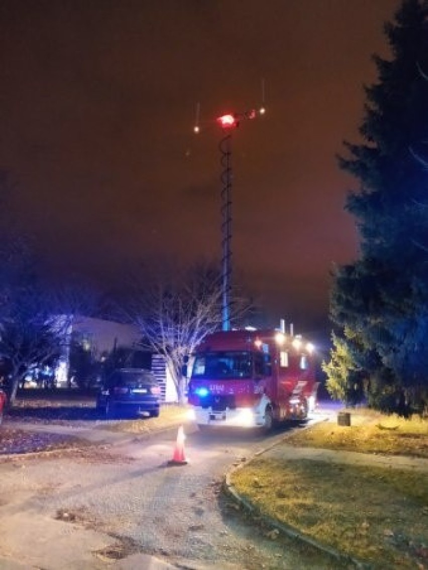 Pożar szpitala MSWiA na ulicy Grenadierów w Lublinie. Z ogniem walczyło 14 zastępów straży pożarnej