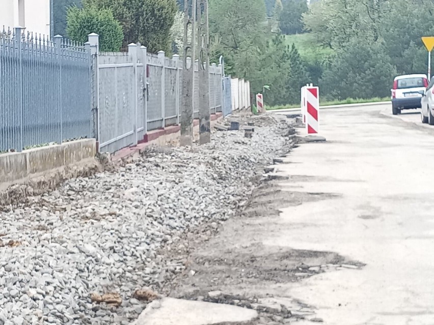 Nowy wodociąg i chodnik przy ulicach Pułaskiego i Małej. Jest szansa na przebudowę ulicy Michny