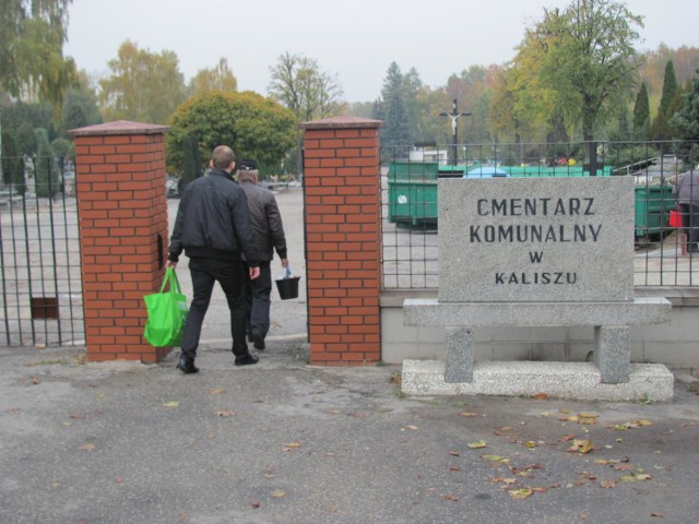 Starsze osoby odwiedzające nekropolię będą mogły liczyć na transport meleksem.