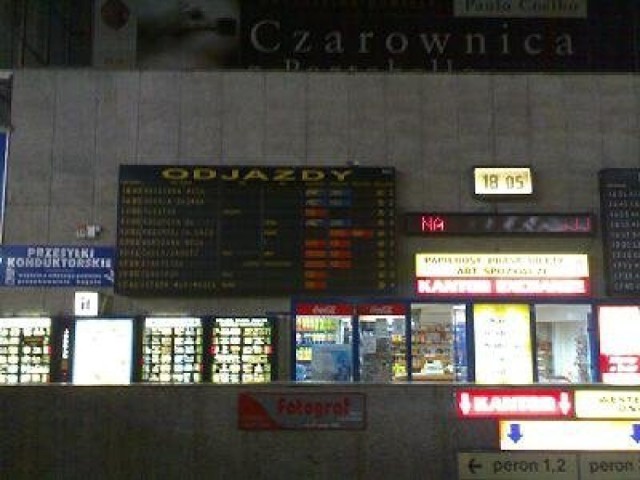 Dworzec Warszawa Centralna sparaliżowany.