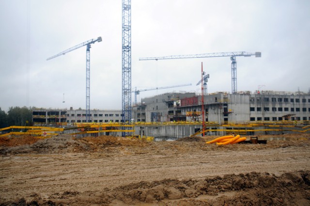 Budowa nowego szpitala uniwersyteckiego w Krakowie-Prokocimiu, zdjęcia z października 2016.
