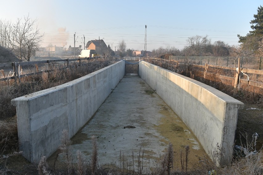 Leszno. Tunel pod torowiskiem na Okrężnej PKP chce otworzyć w czerwcu [ZDJĘCIA]