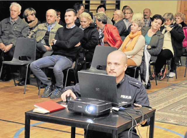 Zdjęcie z październikowej debaty, kiedy mieszkańcy Łęgnowa dyskutowali o bezpieczeństwie