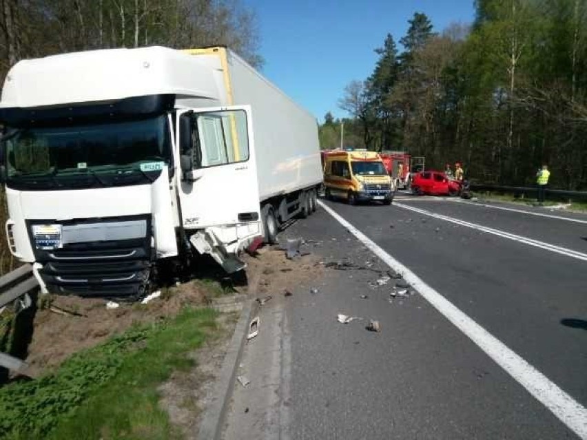 Gmina Malechowo: Osobówka zderzyła się z samochodem ciężarowym 