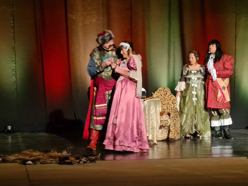 „Jajko Królowej Marysieńki”. Bialski „Teatr Słowa” przedstawił historię rodu Radziwiłłów