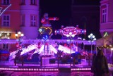 Jarmark bożonarodzeniowy 2021 na rynku w Opolu już jest otwarty. Są stragany, ogniska, karuzele i bajkowe domki [ZDJĘCIA, PROGRAM]