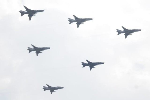 Air Show Radom 2017. Niesamowite pokazy na niebie i tłum oglądających [ZDJĘCIA]