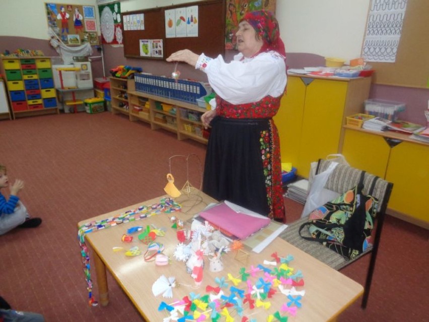 Spotkanie z folklorem w sieradzkim przedszkolu nr 6