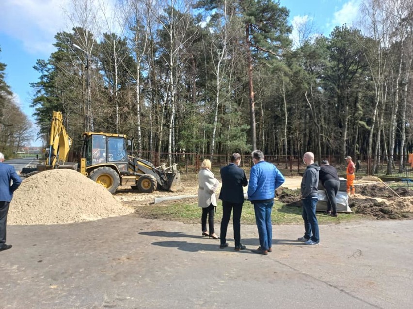 Przy szpitalu w Wolicy trwają przygotowania punktu szczepień powszechnych. ZDJĘCIA