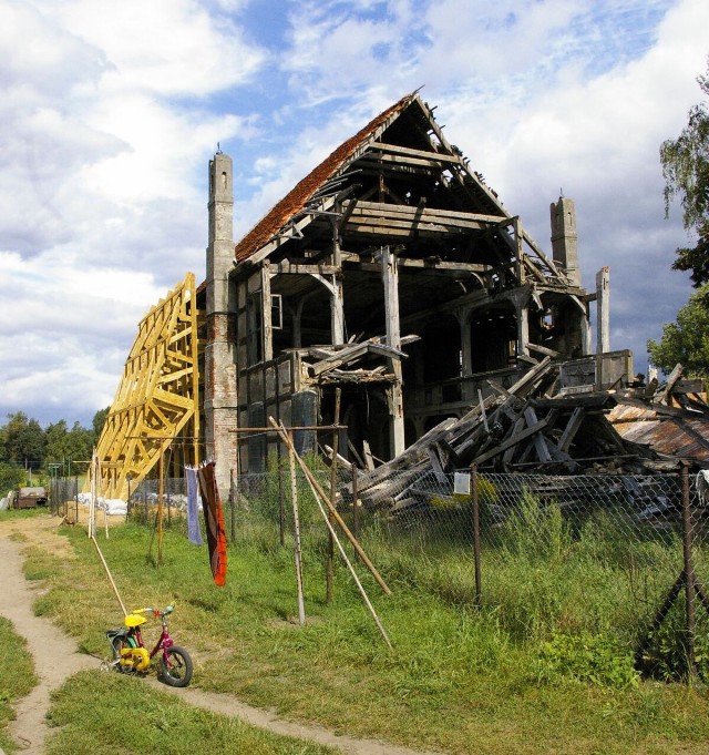 Kościół poewagnelicki w Sierakowie - stan na koniec sierpnia 2011 roku