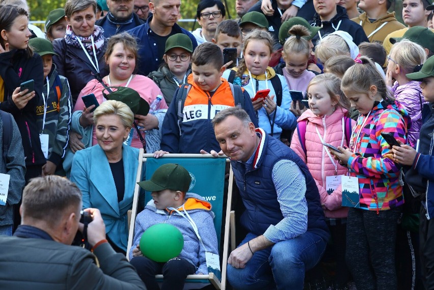 Prezydent Andrzej Duda i pierwsza dama w Piotrkowie. Akcja...