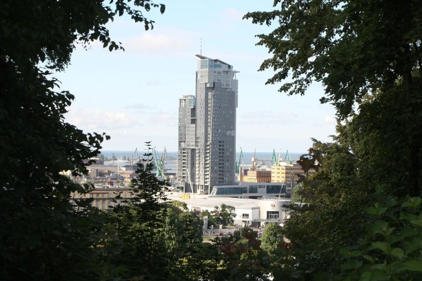 Sea Towers w ciągu kilku lat stał się jednym z najbardziej rozpoznawalnych symboli Gdyni! Zobaczcie przepiękne zdjęcia wieżowca!