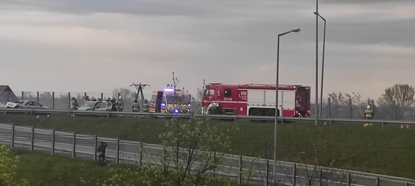 Na Trasie Zjazdu Gnieźnieńskiego zderzyły się dwa samochody
