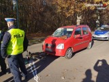 Lubliniec: na ul. Grunwaldzkiej rowerzysta wpadł pod samochód. Policja: nie upewnił się, że może bezpiecznie skręcić ZDJĘCIA