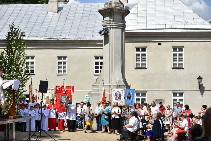 Chełm. Uroczysta procesja przeszła ulicami miasta. Zobacz zdjęcia