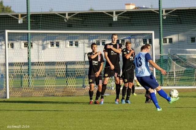 Piłkarze Polonii Bydgoszcz wygrali z Szubinianką Szubin 7:1 (2:0) w środowym meczu III rundy Pucharu Polski na szczeblu podokręgu Bydgoszcz.

Szubinianka Szubin - KP Polonia Bydgoszcz 1:7 (0:2), D. Chojnacki (74) - A. Kardasz 2 (73, 89), R. Kubacki (5), Ł. Chruścicki (36), R. Sawicki (75), D. Tokarski (79), M. Plewiński (84)