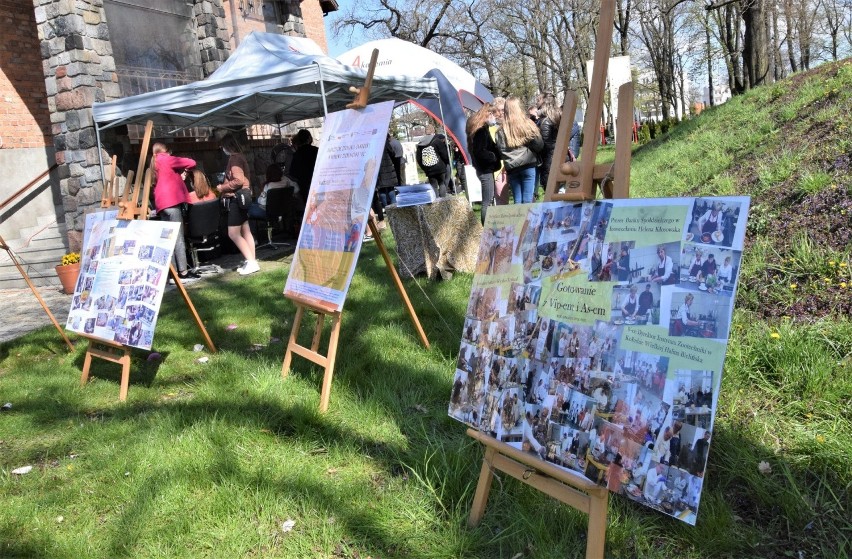 Jeden z pokazów, w ramach "Festiwalu Zawodów" w Akademii...