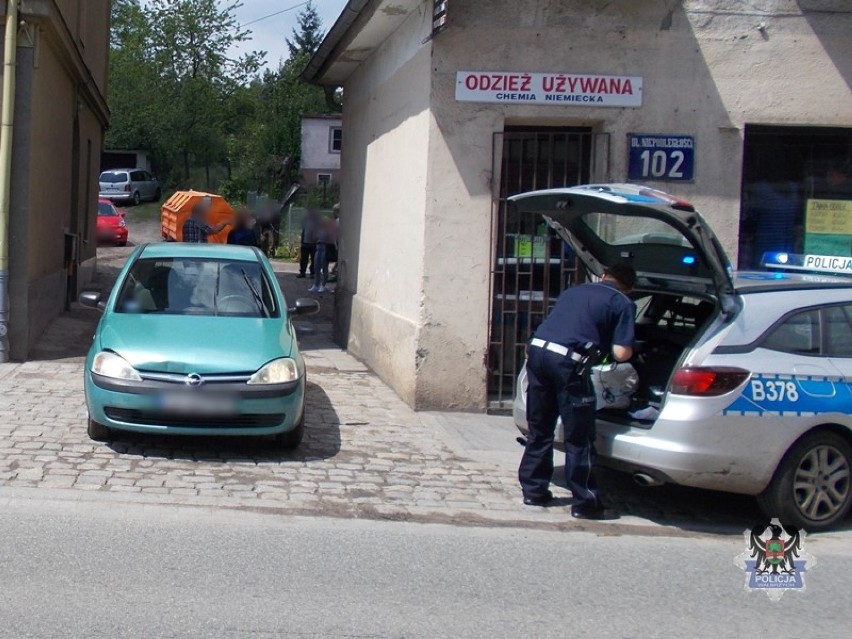 Pani była na bani, ale wsiadła do auta i... uszkodziła też inny samochód