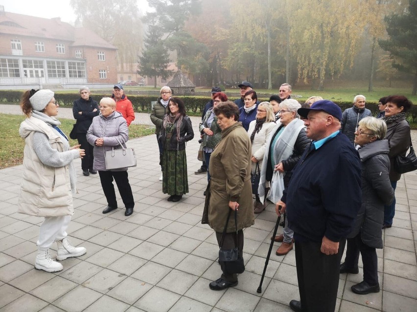 Seniorzy z gminy Nowa Wieś Lęborska odwiedzili Muzeum Stutthof w Sztutowie