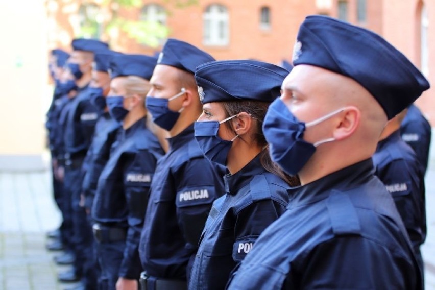Zachodniopomorska policja ma nowych funkcjonariuszy. Szukają kolejnych chętnych 