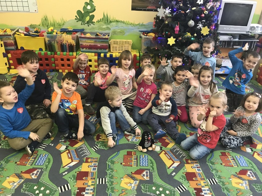 Krecik, który poznaje Polskę, odwiedził dzieci w Krokocicach