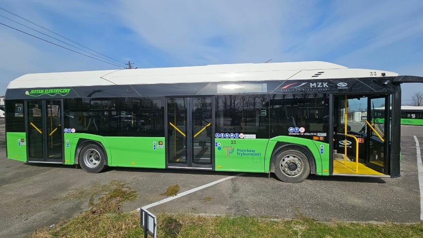 Nowe autobusy elektryczne wyjechały na ulice miasta. To kolejne "elektryki" w miejskim taborze MZK w Piotrkowie ZDJĘCIA