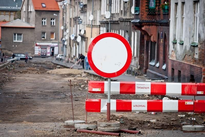 Ulica Pługa

Za kilka dni ma zostać wznowiony remont ul....