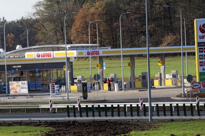 Nowe stacje paliw Lotos i restauracje McDonald's już otwarte, tuż pod Legnicą