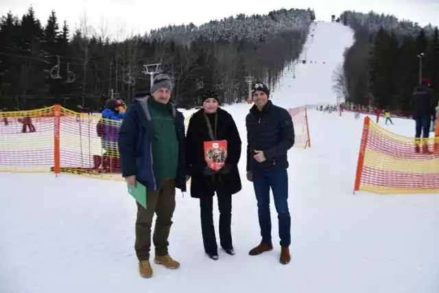 Kilka tygodni temu, kiedy po raz pierwszy poinformowano o organizacji biegu, na Dzikowcu jeżdżono na nartach. Teraz znamy szczegóły imprezy, która już 1 maja!
