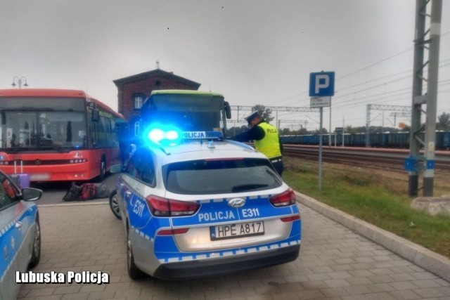 Policjanci nie dopuścili autokaru do ruchu