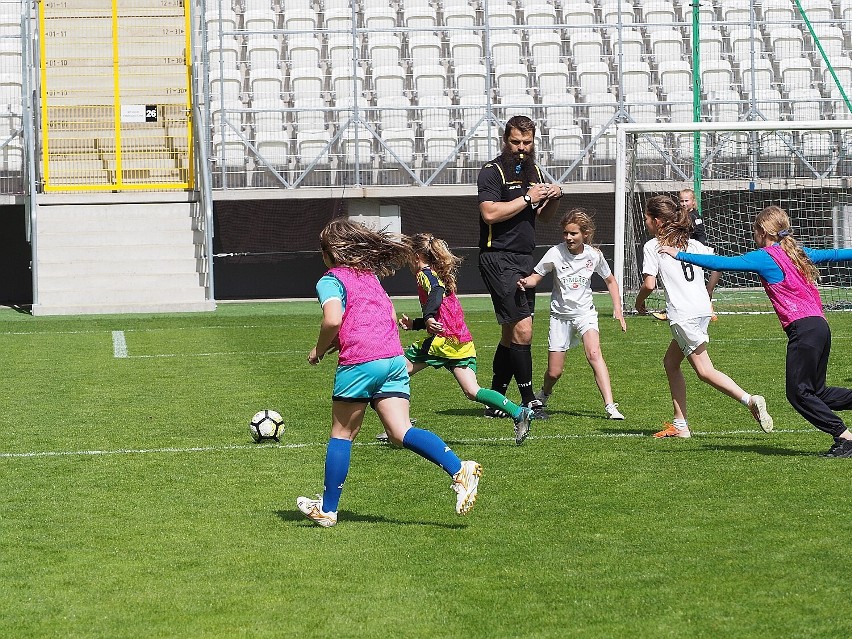 Na stadionie ŁKS przy al. Unii rozegrano finały turnieju „Z podwórka na stadion o Puchar Tymbarku”. Zdjęcia