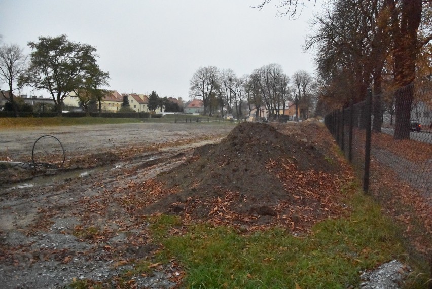 Przebudowa Wileńskiej w Oleśnicy idzie pełną parą. Zobacz najnowsze zdjęcia z placu budowy!