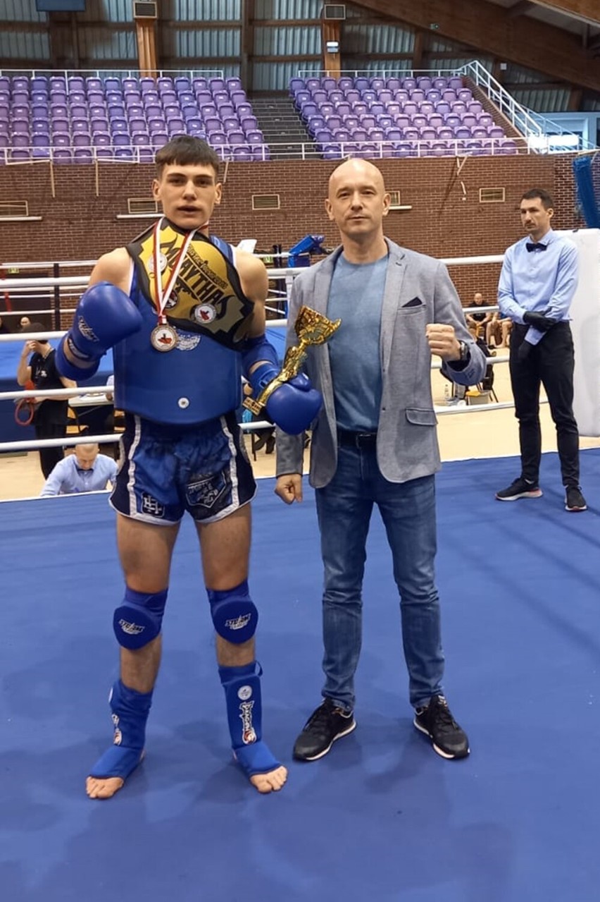 Świetny występ pilskich zawodników w Mistrzostwach Polski Seniorów i Juniorów w Muay Thai IFMA. Zobaczcie zdjęcia