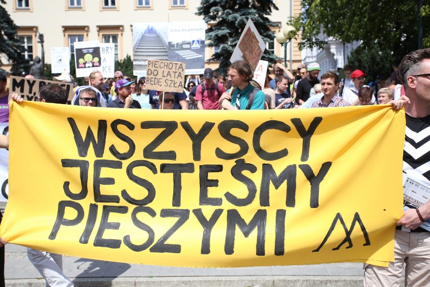 II Piesza Masa Krytyczna, "Wszyscy jesteśmy pieszymi"....