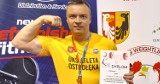 Karol Janczewski z UKS Atleta Ostrołęka na podium Międzynarodowych Mistrzostw Polski Masters w podnoszeniu ciężarów w Radomsku. 2-5.06.2022