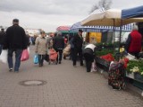 Ceny warzyw i owoców na targowisku Korej w Radomiu w czwartek, 20 kwietnia. Zobacz zdjęcia