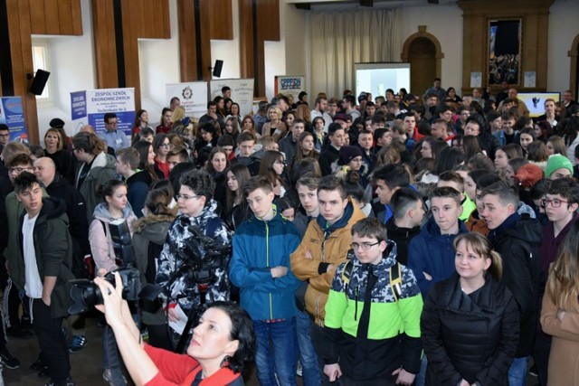 Tłumy na Legnickich Targach Edukacyjnych.