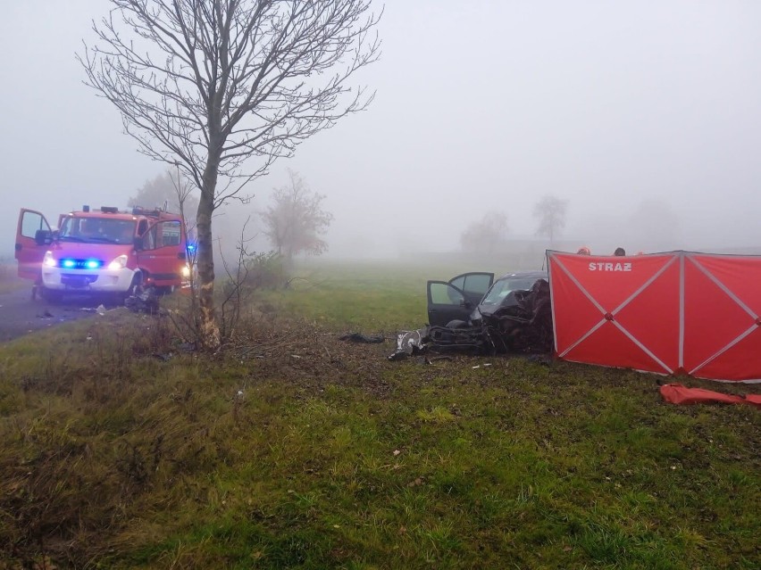 Śmiertelny wypadek w gminie Zadzim. Zginął 38-latek ZDJĘCIA