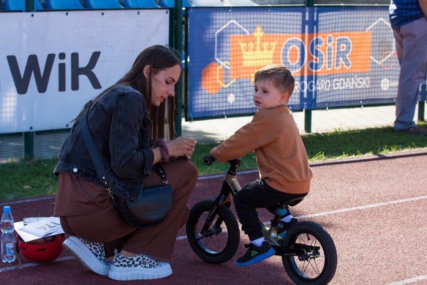 Dziecięce zawody Rowerkowe na stadionie OSiRu w Starogardzie Gdańskim