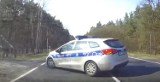 Policyjny radiowóz doprowadził do kolizji na DK 10 [wideo]