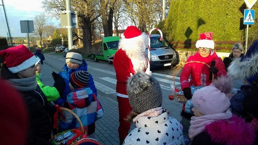 Także w gminie Tczew pojawił się Mikołaj. W sobotę zawitał do Rokitek [ZDJĘCIA]
